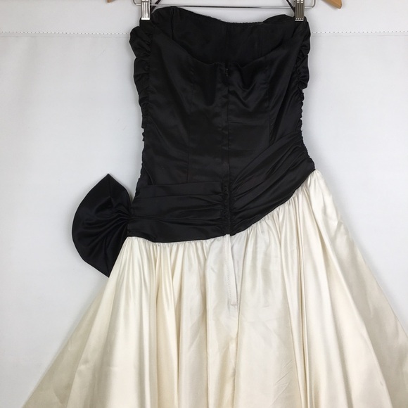 Vintage 80’s Satin Prom Dress Strapless Black Smocked Lace Bodice White Shirt - Picture 11 of 12